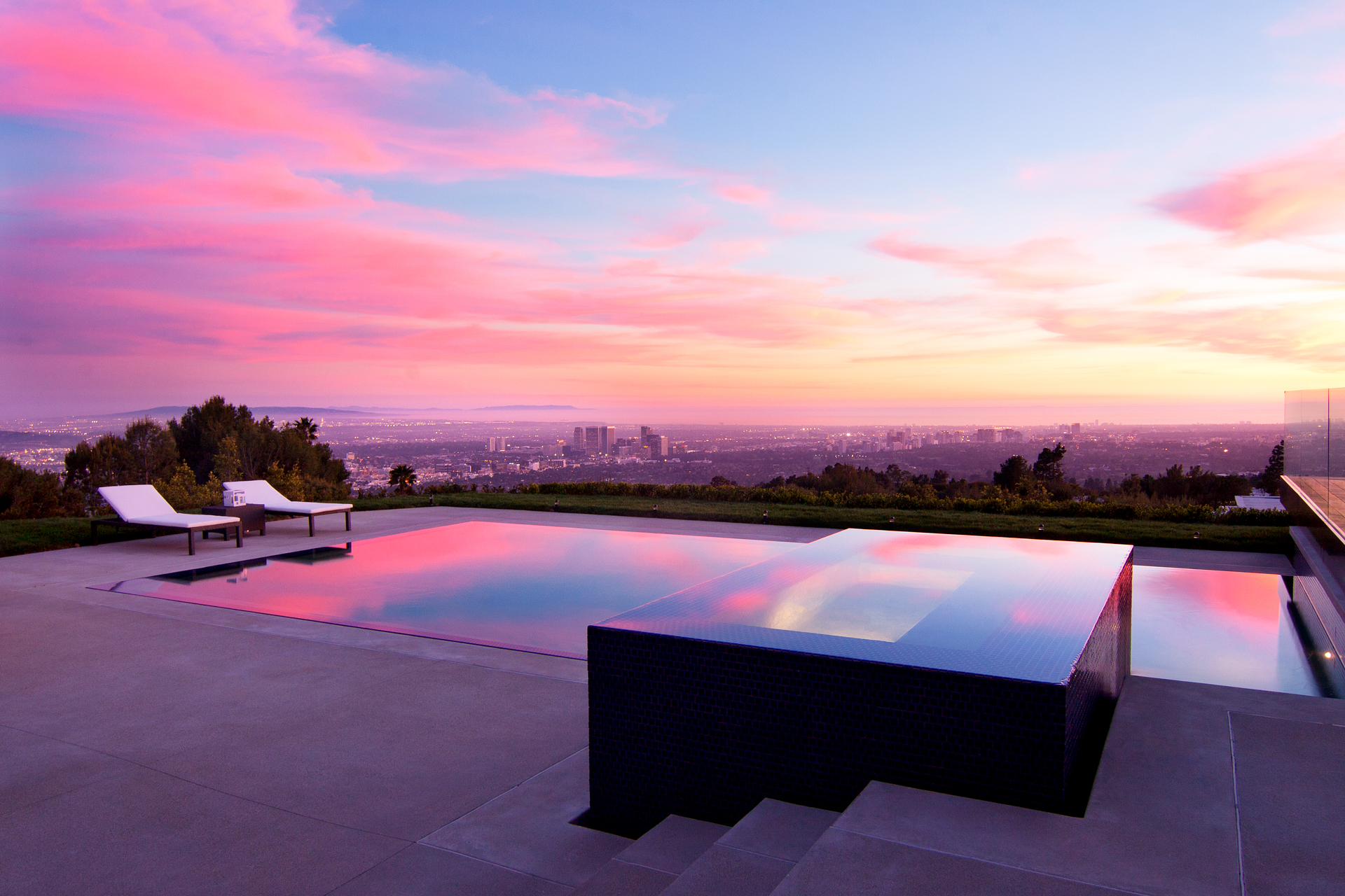 Cole House Designed by Steve Hermann • Photography by Savannah Wishart